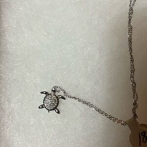 Silver sea turtle necklace rose
